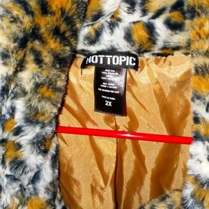 Hot topic leopard print soft coat